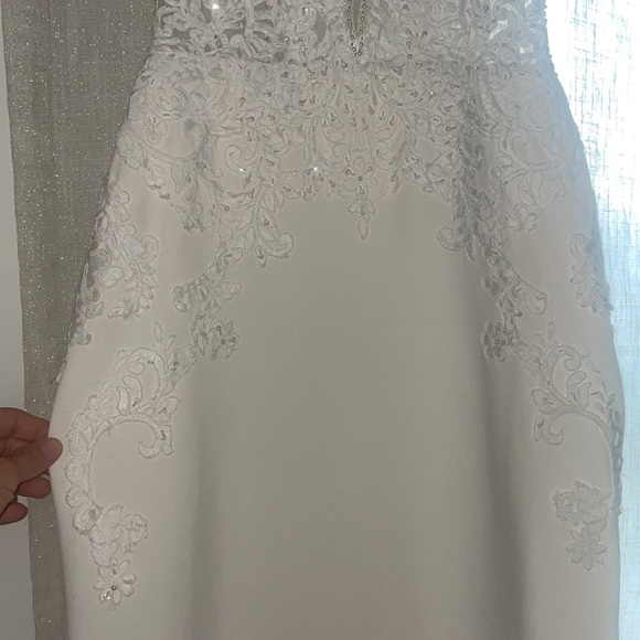 Essence Of Australia Wedding Dress - Picture 12 of 17